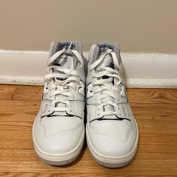New Balance White and Gray High-Top Sneakers - Picture 1 of 4